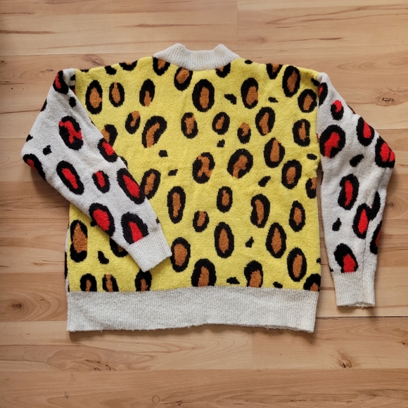 Femme by Design Animal Print Sweater - Picture 2 of 4